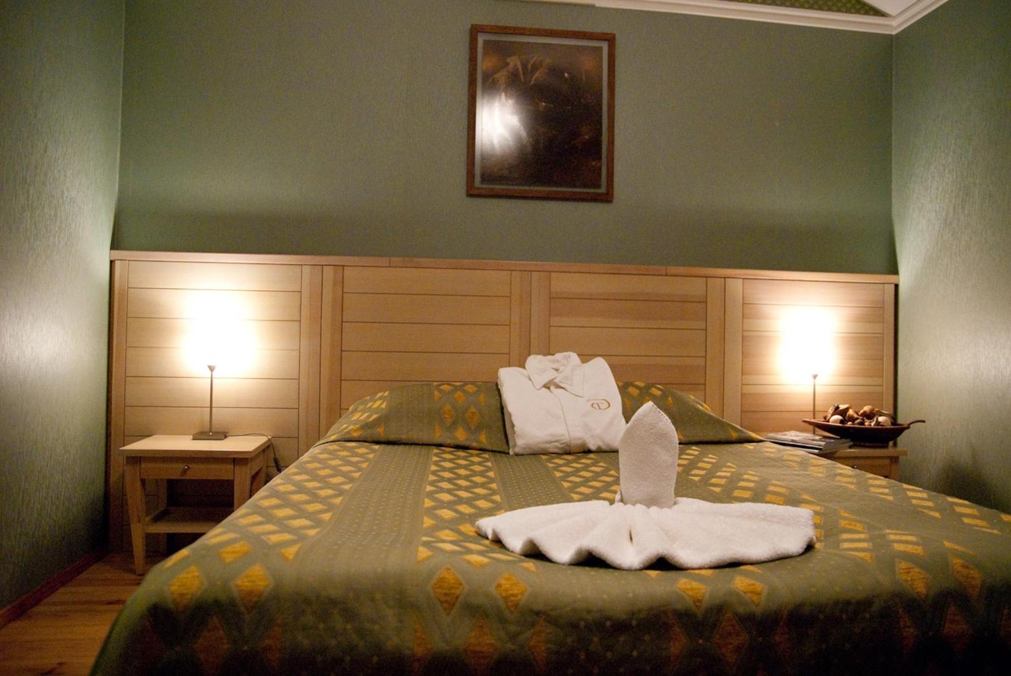 Seasons Spa Boutique Hotel Kozyn Exterior photo