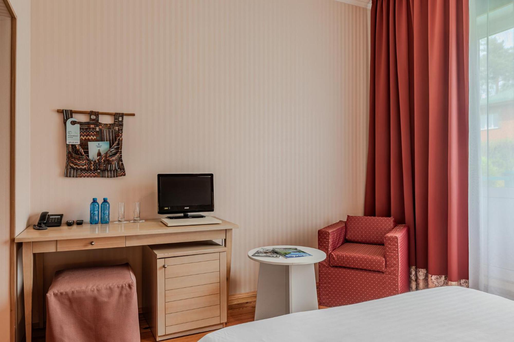 Seasons Spa Boutique Hotel Kozyn Room photo