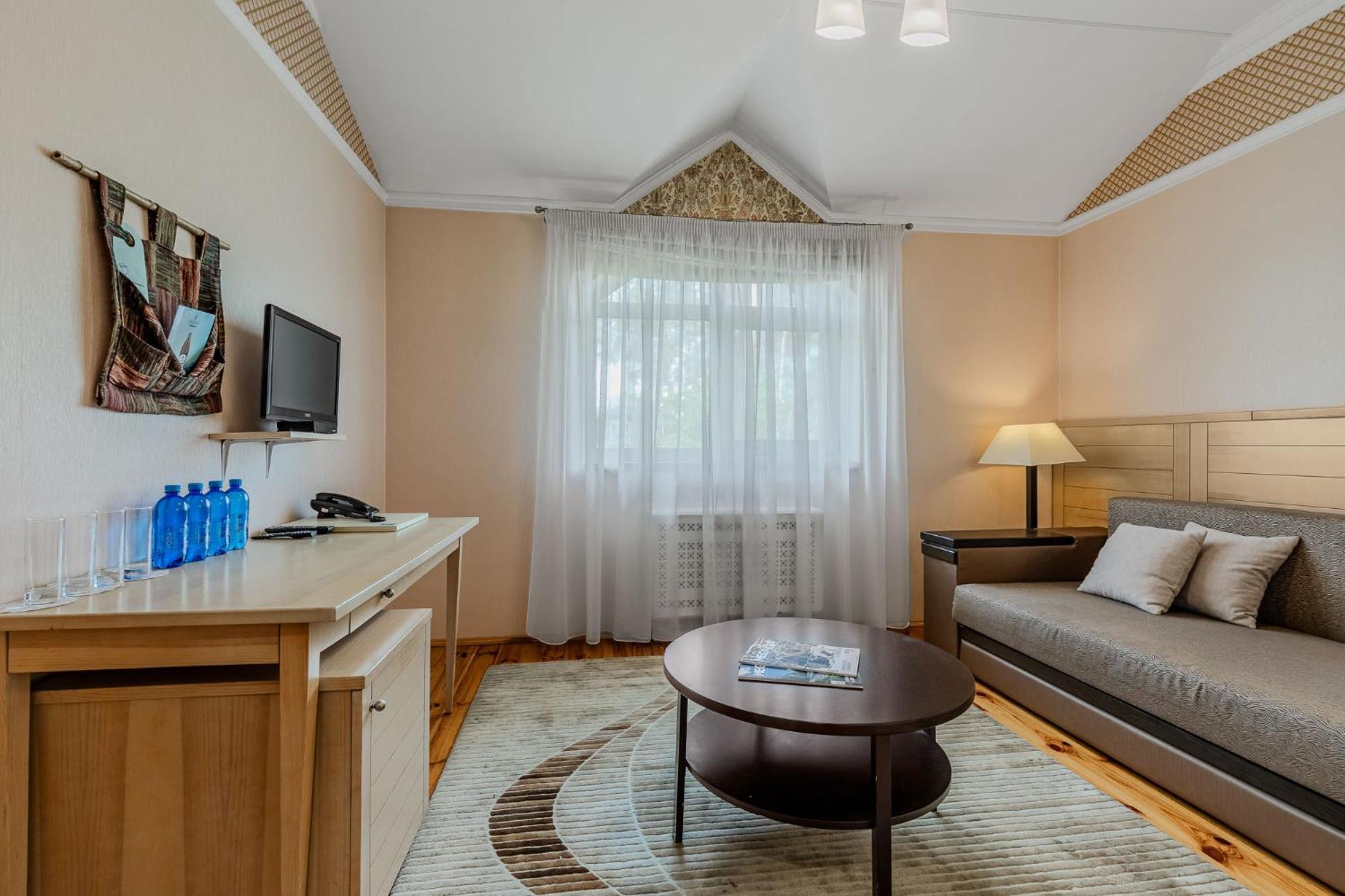Seasons Spa Boutique Hotel Kozyn Room photo