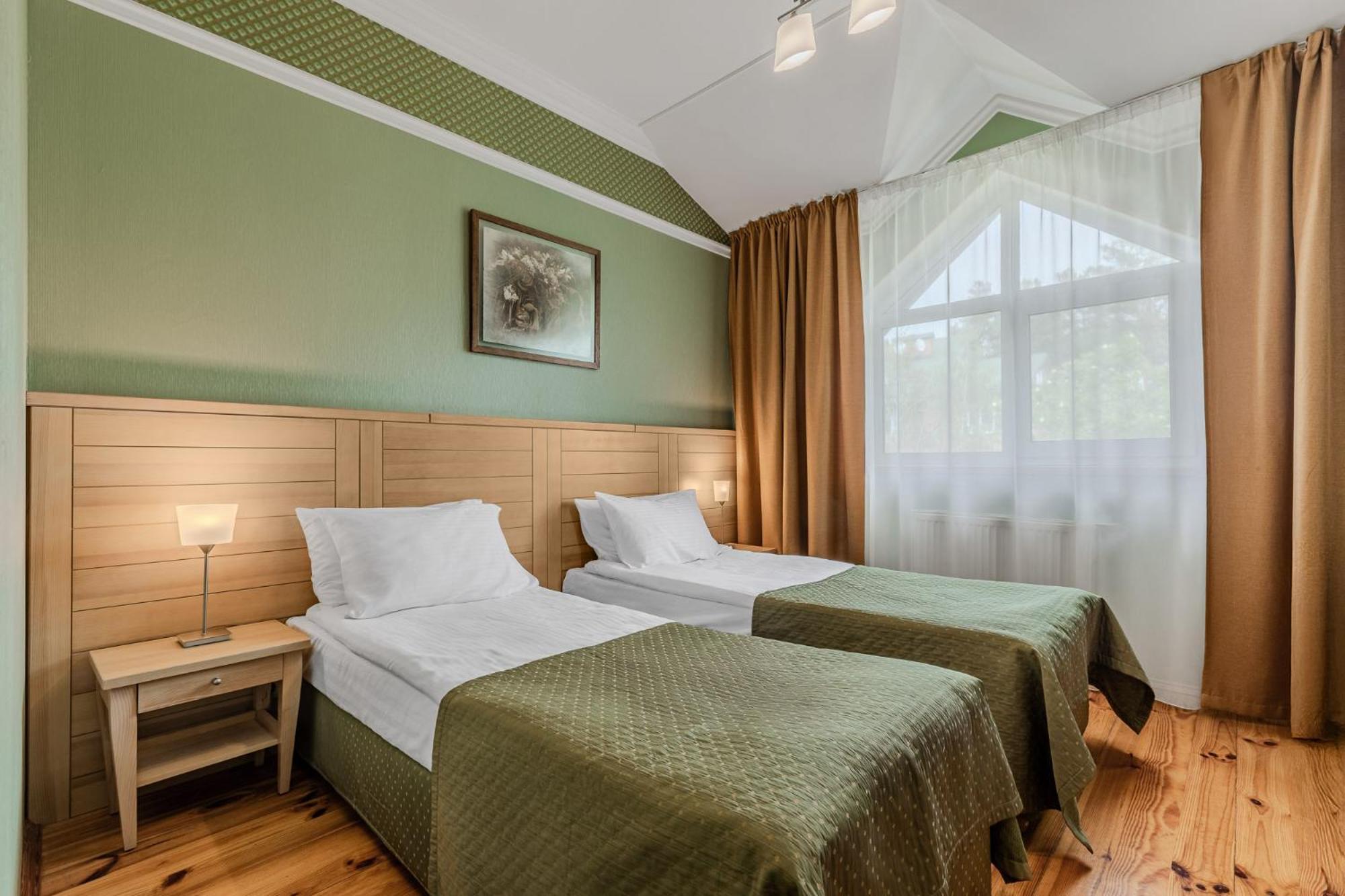Seasons Spa Boutique Hotel Kozyn Room photo