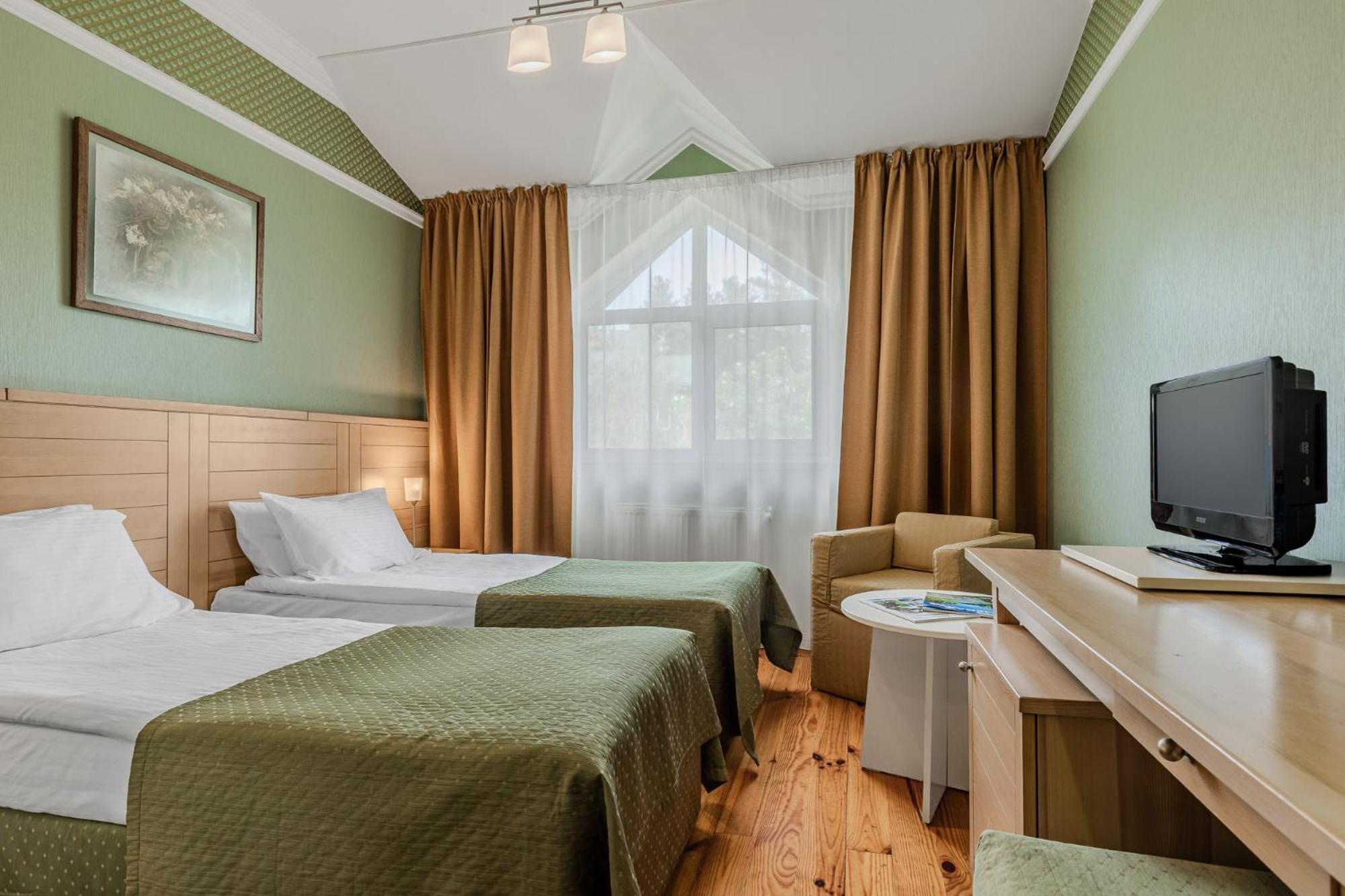 Seasons Spa Boutique Hotel Kozyn Exterior photo