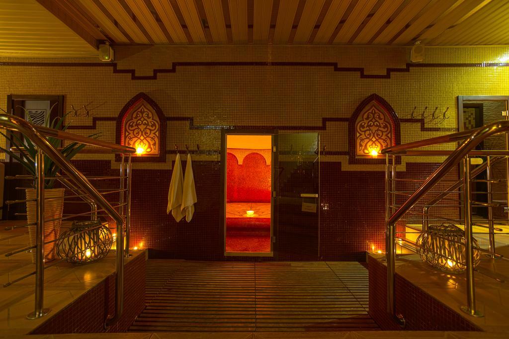 Seasons Spa Boutique Hotel Kozyn Exterior photo